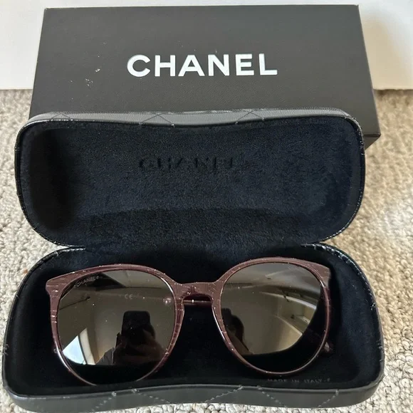 CHANEL Burgundy Acetate Butterfly Pearl Sunglasses 5394-H - Picture 2 of 11